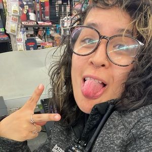 Meet your Posher, Carla